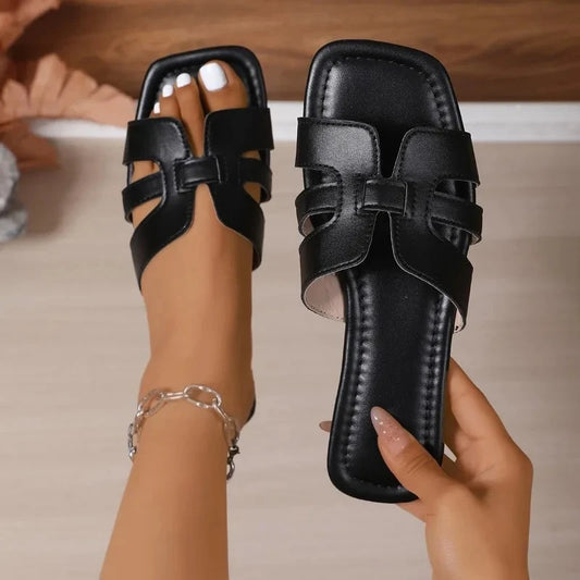 2025 Summer New Women's Solid Color Slippers Lightweight Square Open toed Casual Slippers Women's Flat Sandals